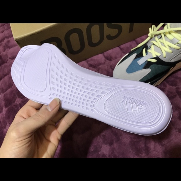 Yeezy Boost 700 main image 4
